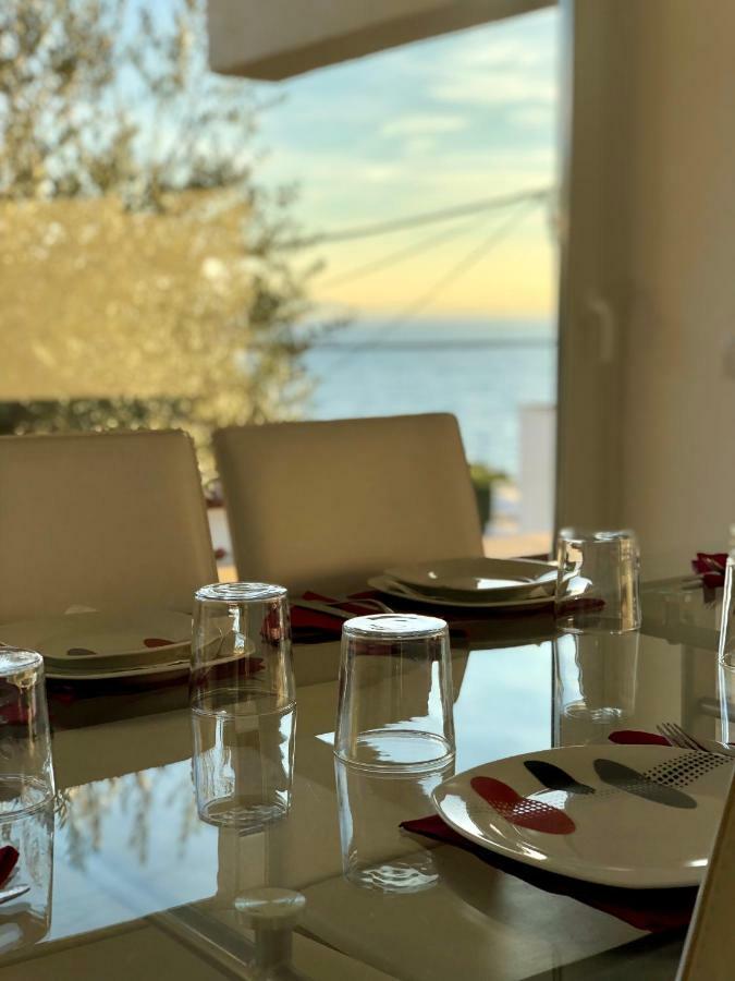 Chalet Doble Almadraba Villa Roses Kültér fotó