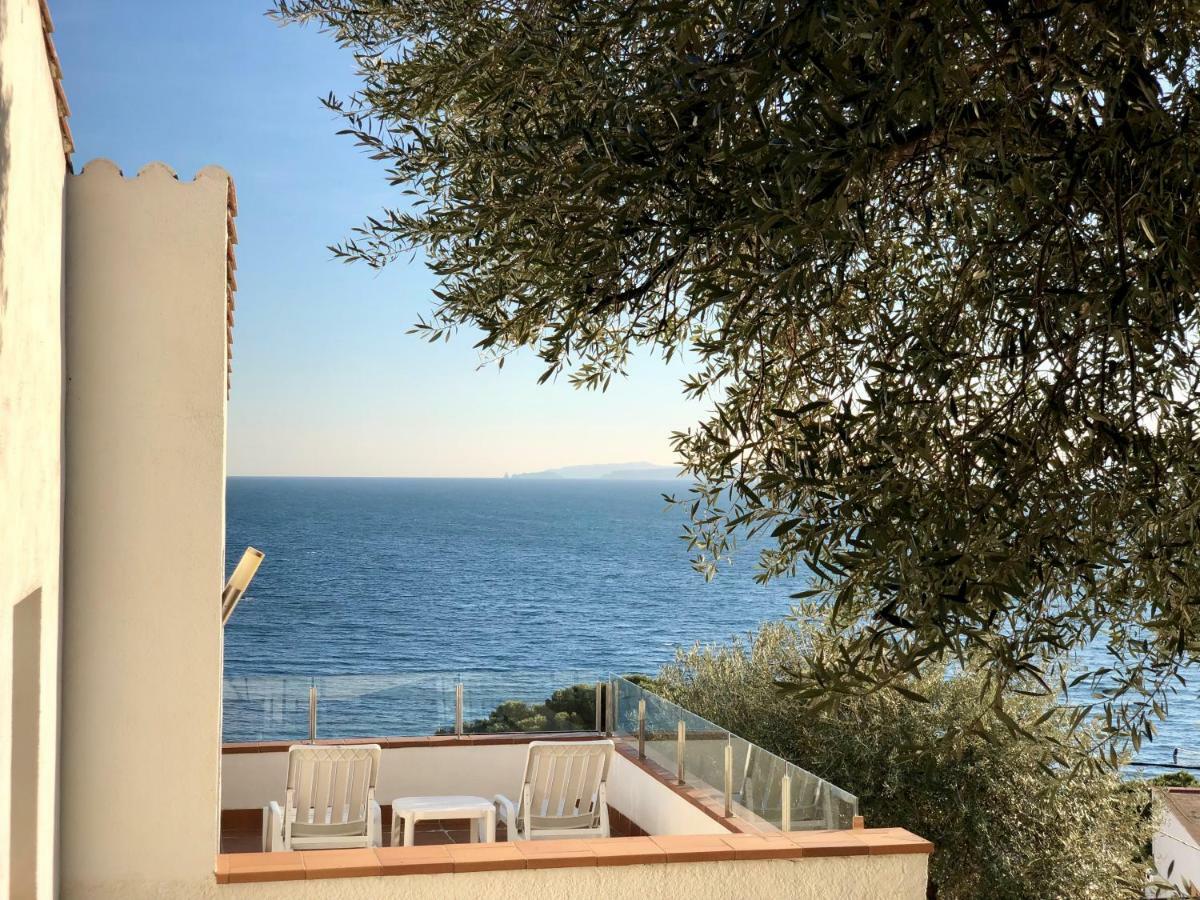 Chalet Doble Almadraba Villa Roses Kültér fotó