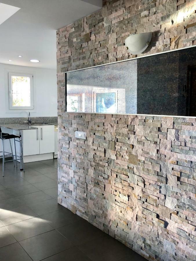 Chalet Doble Almadraba Villa Roses Kültér fotó